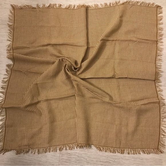 Madewell NWT scarf from Nordstrom. Classic camel and white with fringed edges - Picture 4 of 6